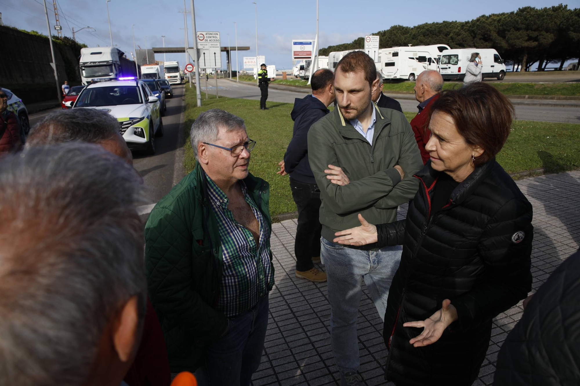 Gijón inicia las movilizaciones tras el enésimo fiasco con el vial de Jove