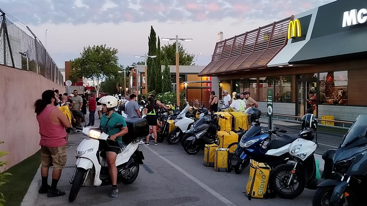 Asi han protestado los repartidores de Glovo en Palma por las malas condiciones de trabajo