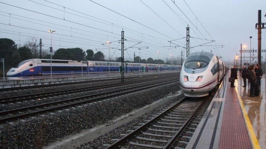 Renfe pren mesures per limitar els moviments de persones.