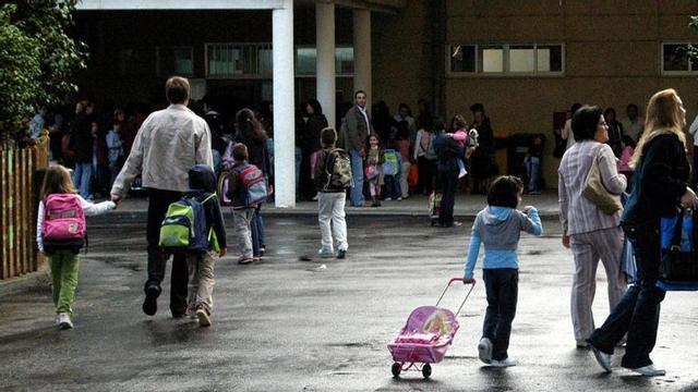 Cambados enseña los trucos para fomentar la autonomía de los niños