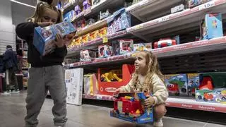 Primera Navidad con anuncios de juguetes menos sexistas: el pacto entre Consumo y el sector empieza a dar frutos
