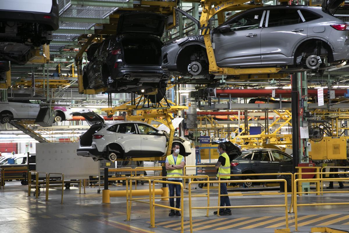 Producción de vehículos en Ford Almussafes.