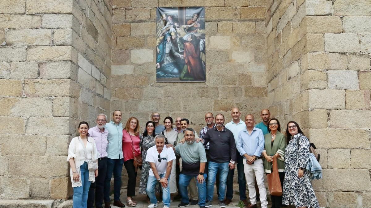 Autoridades y organizadores de 'La Luz del Divino'.