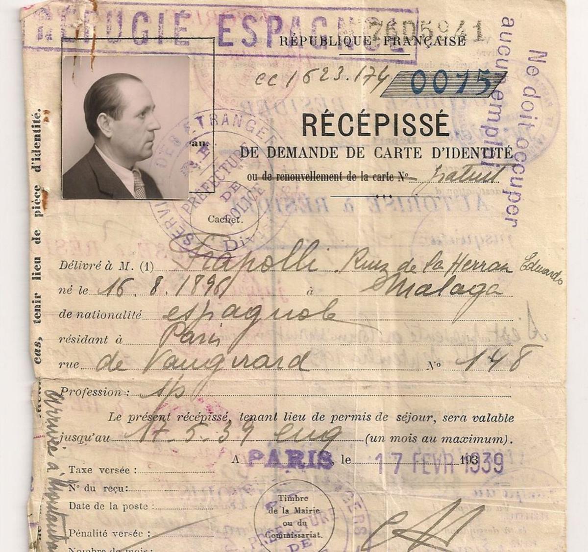 Documento de refugiado en Francia de Eduardo Frápolli. | ARCHIVO FAMILIAR
