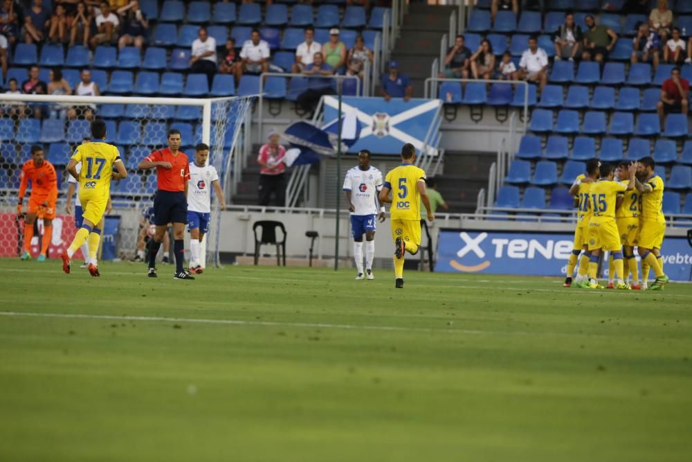 Delia Padrón Partido Copa Mahou entre el Tenerife y Las Palmas , Heliodoro Rodriguez Lopez