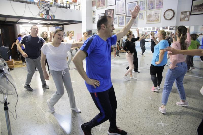 Ensayo de la Agrupación Coreográfica Los Bohemios