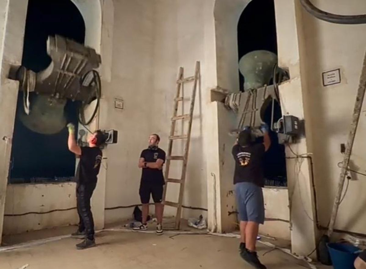 Campaneros de la Vega Baja en la parroquia de Guardamar del Segura
