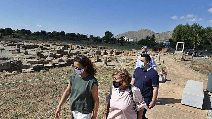 Representantes políticos visitaron ayer la zona.