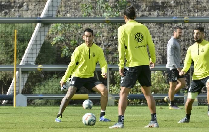 LAS PALMAS DE GRAN CANARIA. Entrenamiento de la UD Las Palmas  | 11/12/2019 | Fotógrafo: José Pérez Curbelo