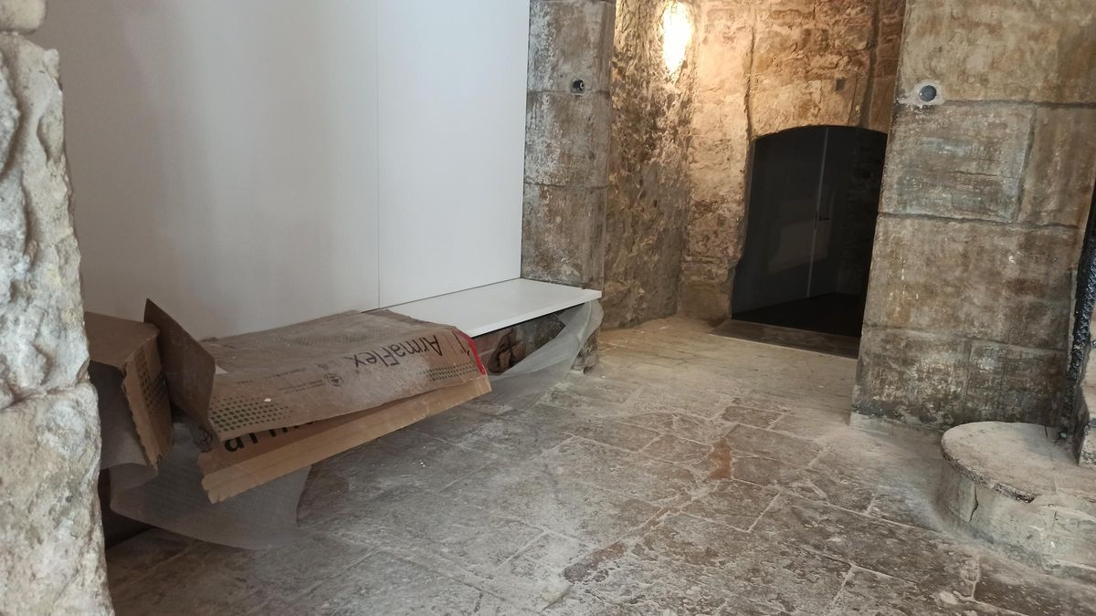 El nou banc situat a un espai de l'oficina de turisme de Manresa