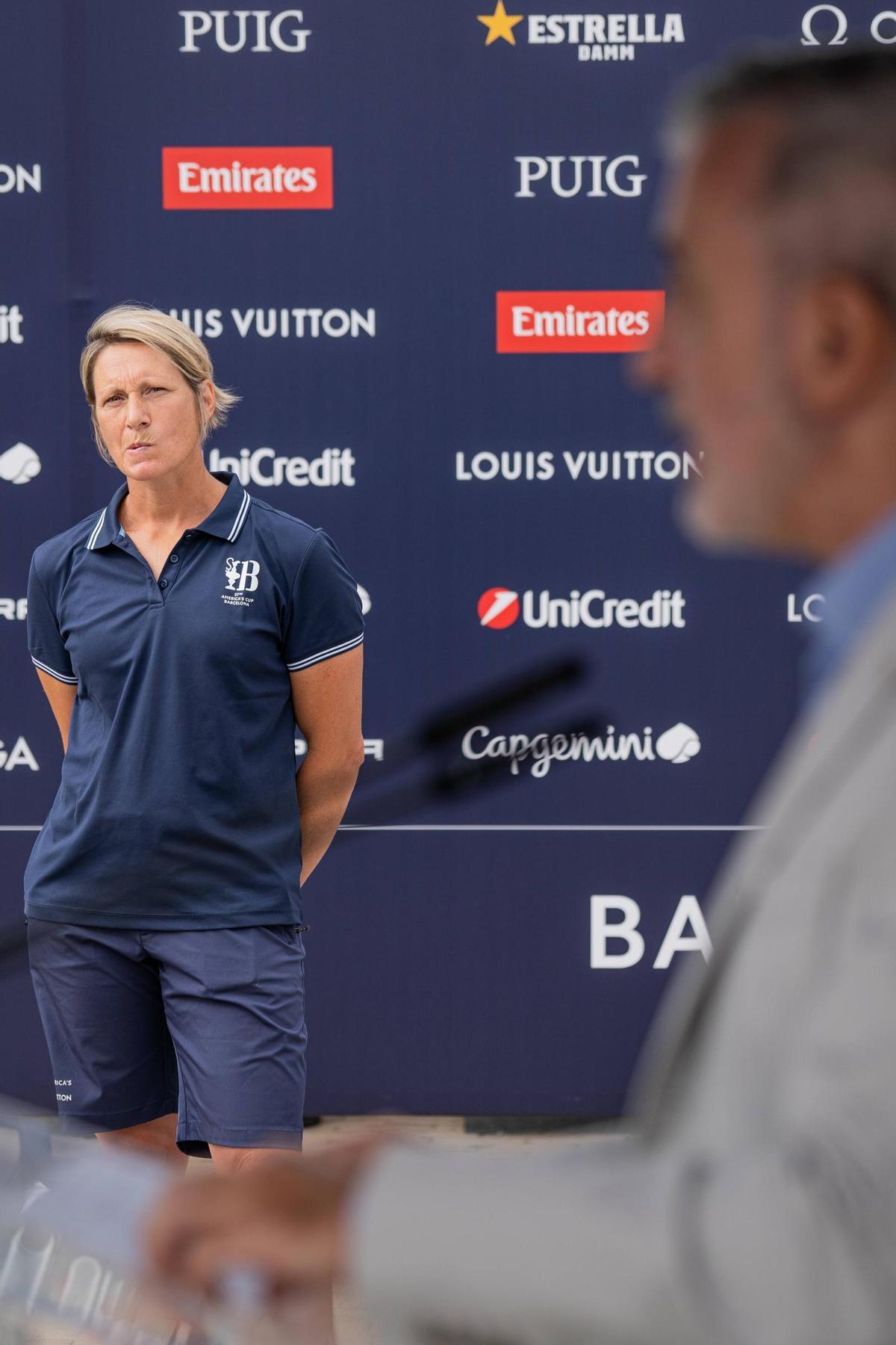 Jaume Collboni visita los equipos Youth y femenino de la Copa América