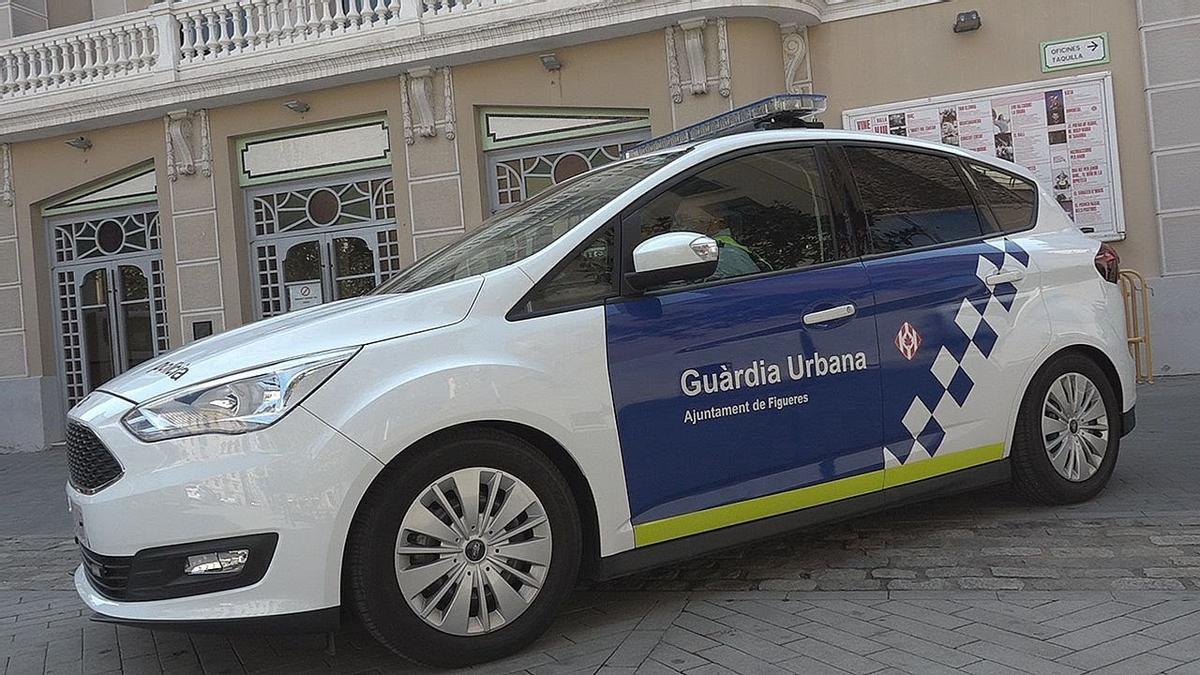 Cotxe de la Guàrdia Urbana de Figueres.