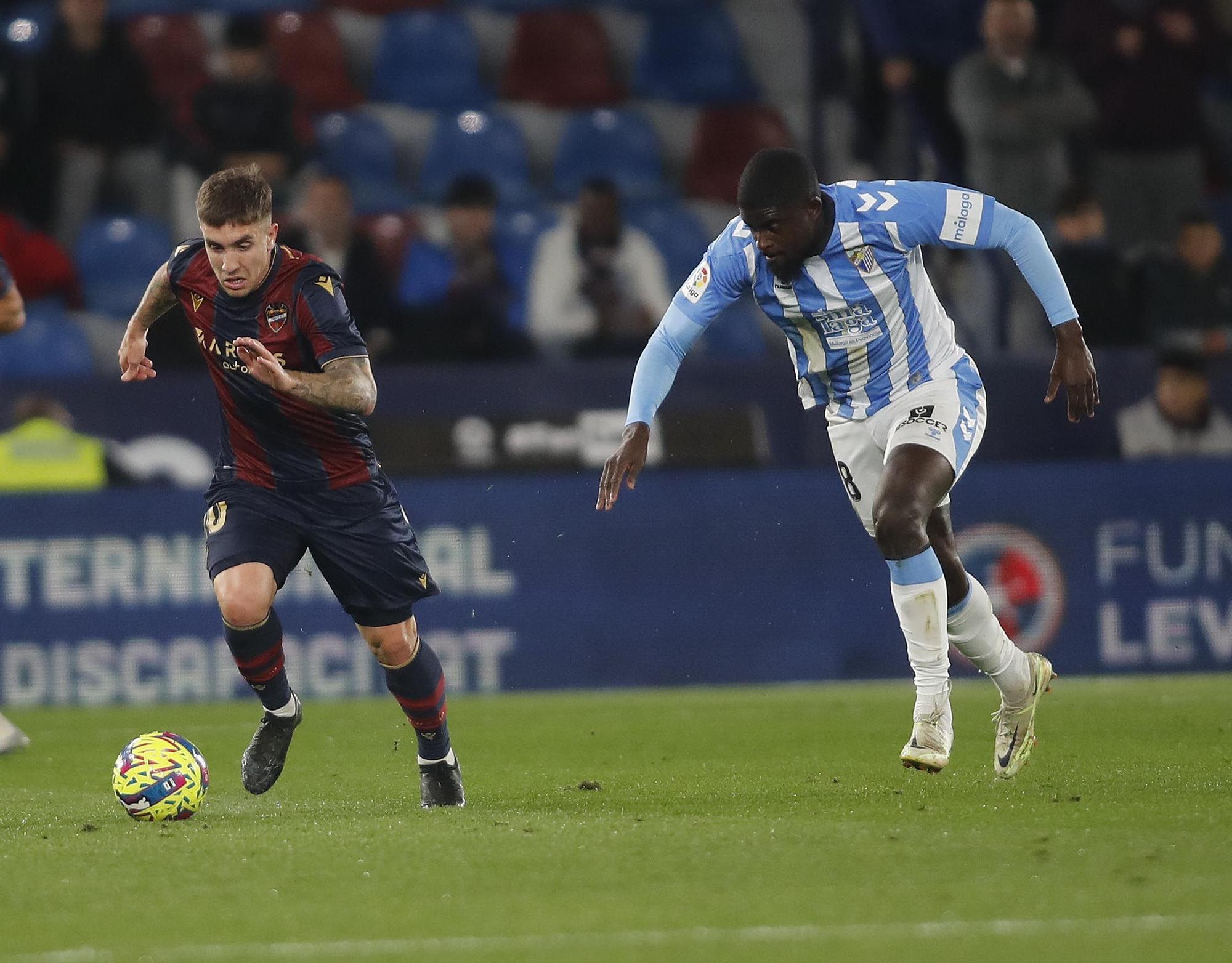 El Levante UD gana por la mínima al Málaga en el Ciutat