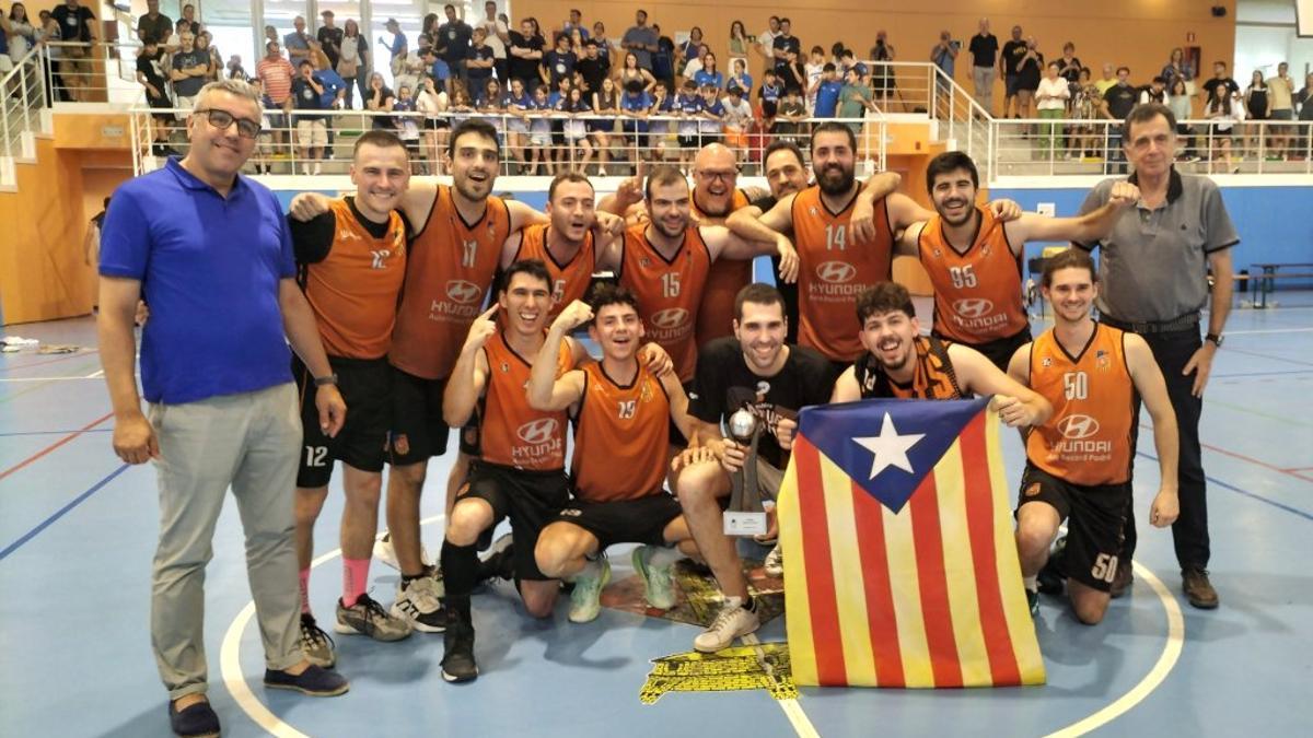 El Vilafant, celebrant el títol de campió de Catalunya