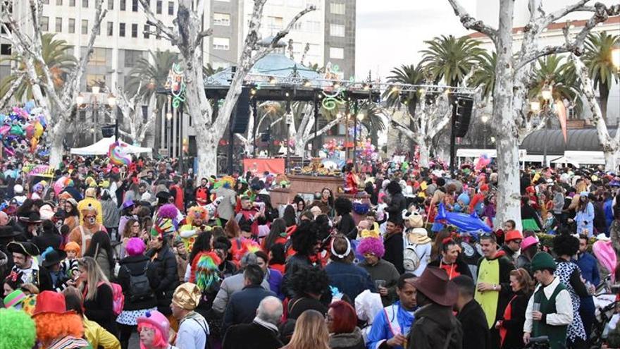 Todo está listo para el desfile de comparsas