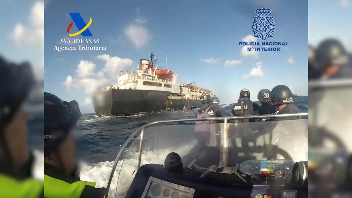 Así fue el impresionante abordaje del barco con 4.500 kilos de cocaína interceptado en Canarias