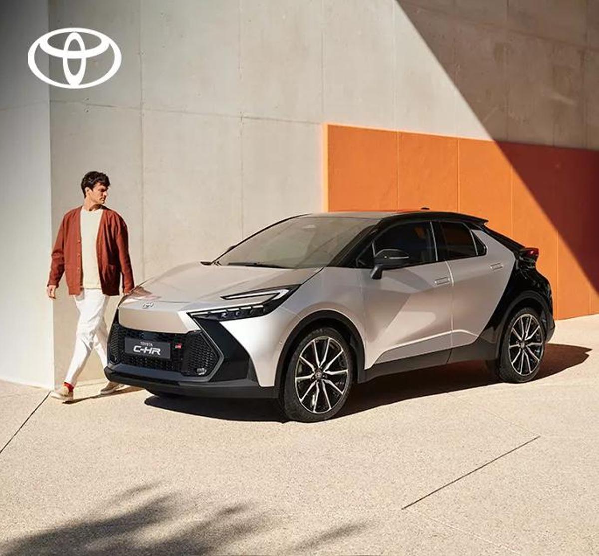 El Toyota C-HR es el quinto coche más vendido en España durante el mes de octubre con 1.771 unidades matriculadas. Este SUV compacto tiene un precio de partida desde 30.750 euros.