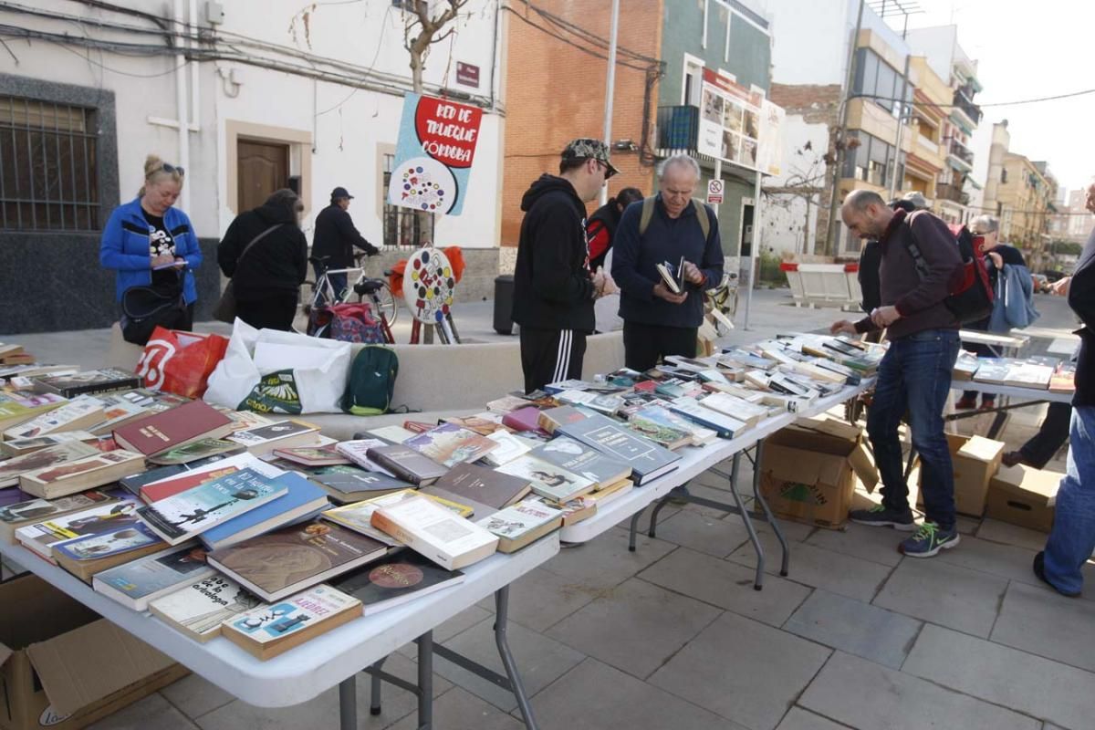 Valdeolleros inaugura la nueva 'plaza de los ovnis'