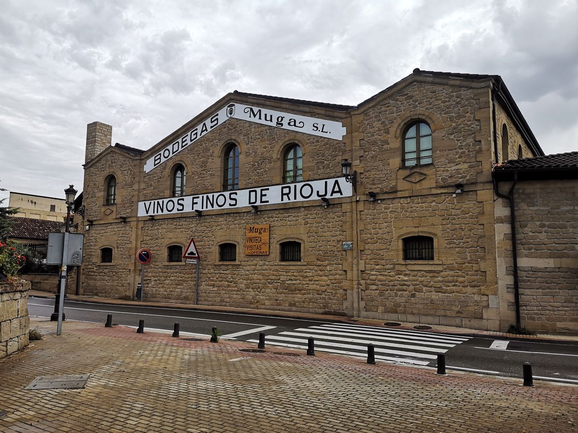 Las grandes bodegas de Rioja nacieron este Barrio de la Estación.