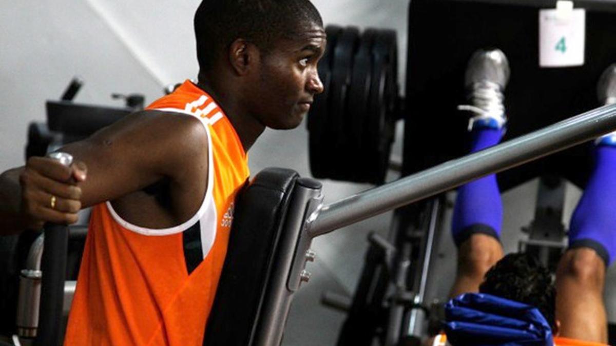 Marlon Santos, durante una sesión de entrenamiento en el gimnasio con Fluminense