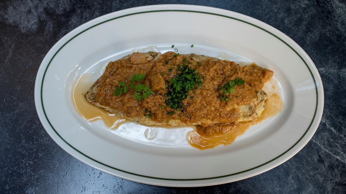 La tortilla de buey de mar y zamburiñas.