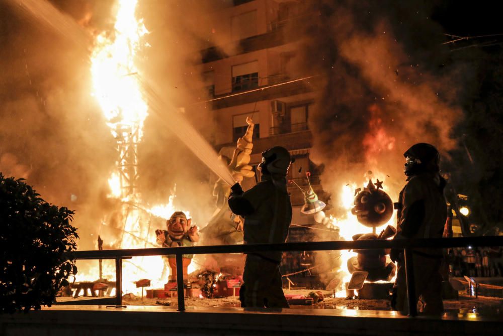 San Vicente se viste de fuego