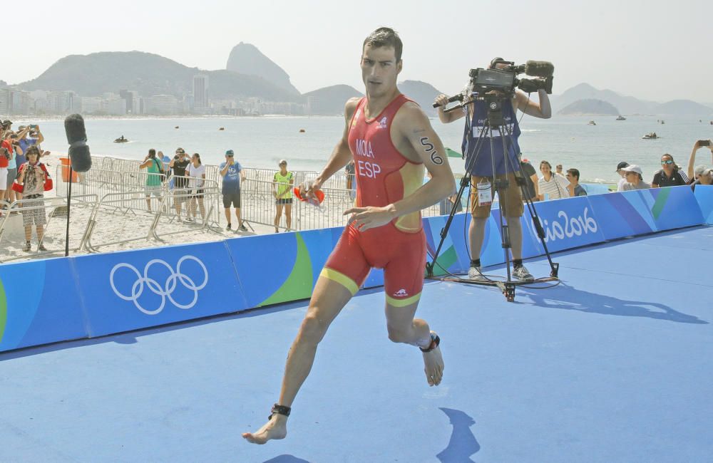 El mallorquín Mario Mola, octavo y diploma olímpico en el triatlón de Río