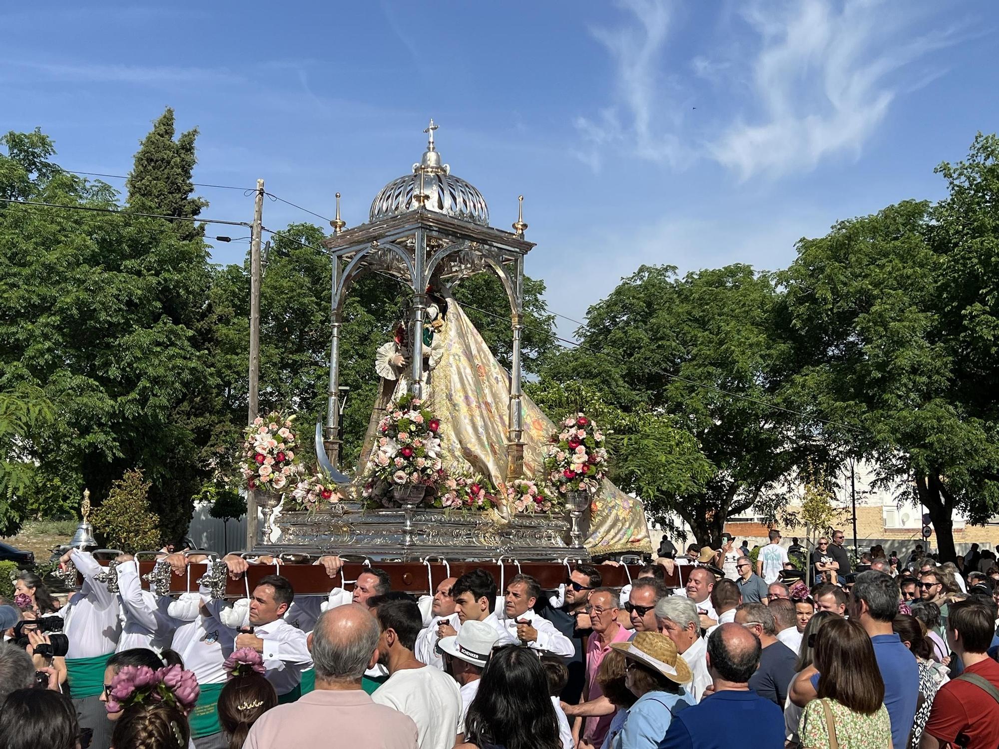 La Virgen de Araceli de Lucena regresa a su Santuario en la Romería de Subida