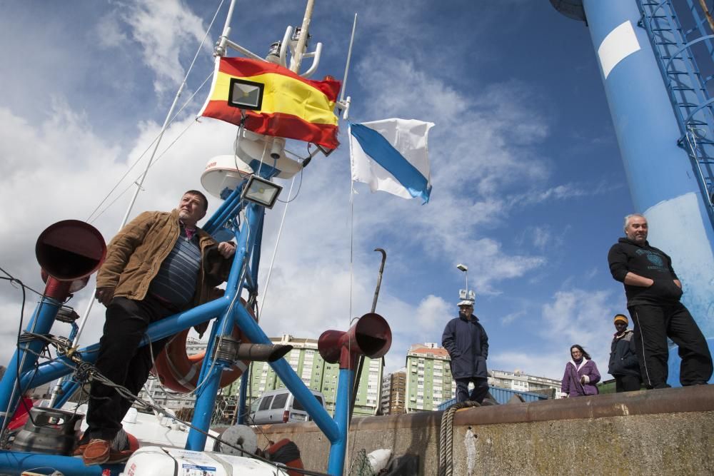 Patrón coruñés expedientado por la bandera gallega