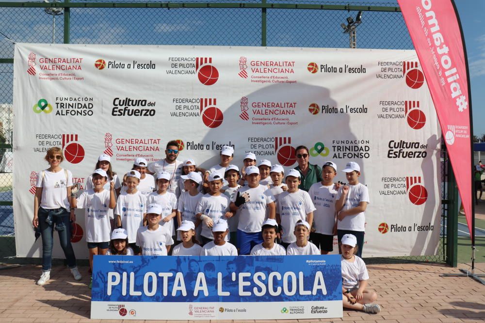 Pilota a l’Escola despedix  el curs al gran a Piles