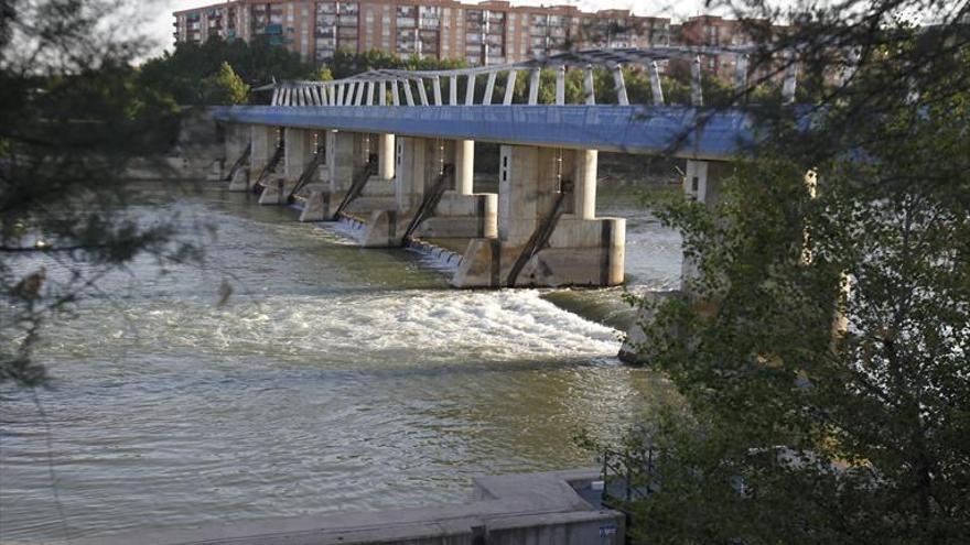PP, PSOE y Cs piden la reparación inmediata del azud del Ebro en Zaragoza
