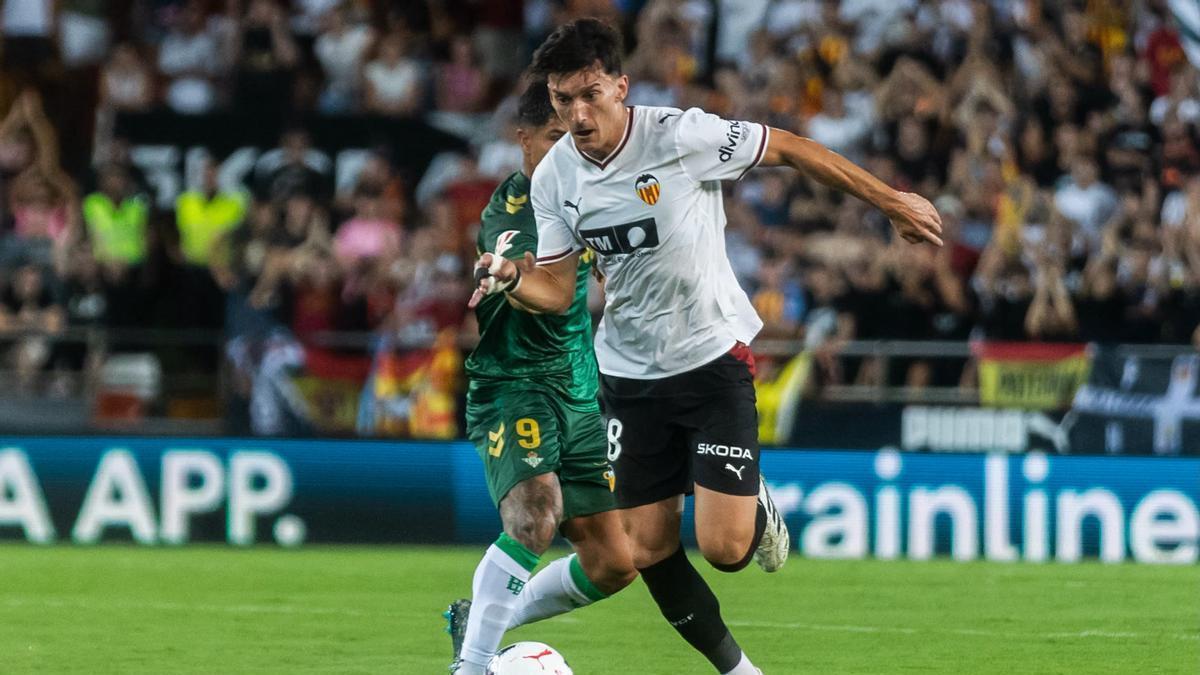 Pepelu habla de la falta de gol y la crítica de Mestalla