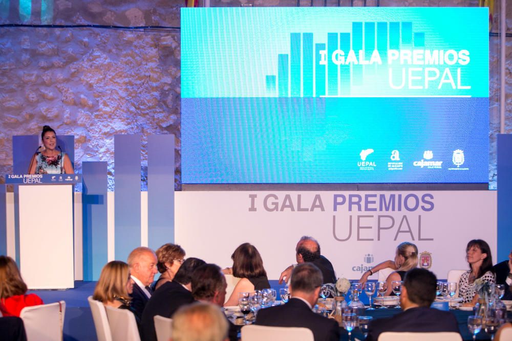 La I Gala de Premios UEPAL escenifica la unidad empresarial de Alicante