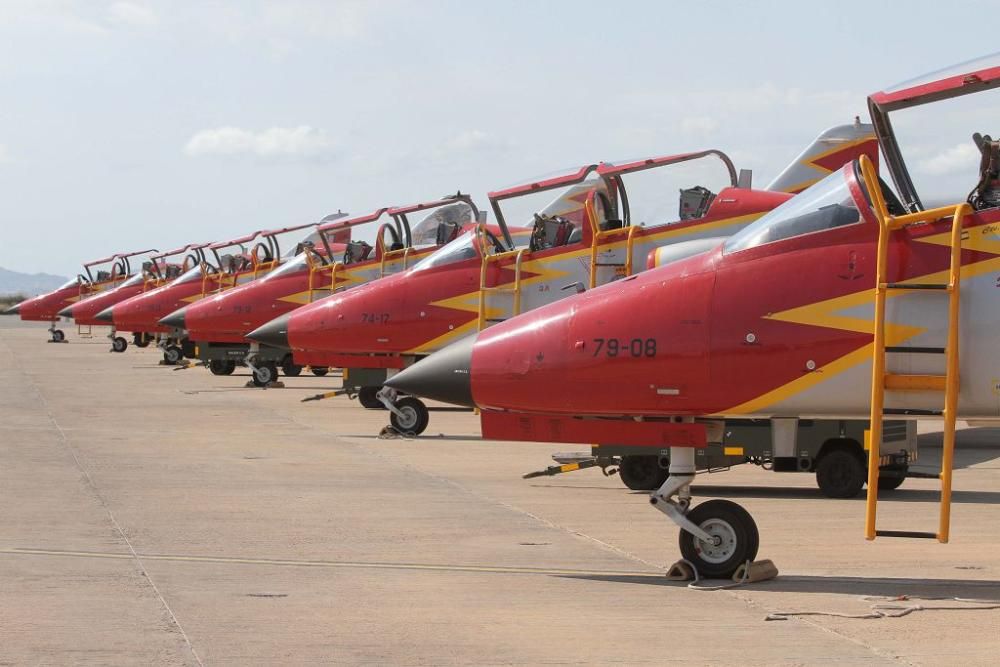 Presentación de la nueva temporada de las patrullas acrobáticas del Ejército del Aire en San Javier