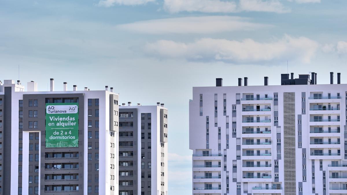 Valencia . Imagenes de Viviendas en Valencia . Hoy el gobierno ha aprobado la nueva ley de Vivienda que regula los alquileres . Vivenda en alquiler . Nuevos barrios de Turia Nova y Malilla