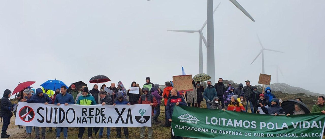 Protesta el pasado año en la Serra do Suido contra la proliferación de planes eólicos. |
// FDV
