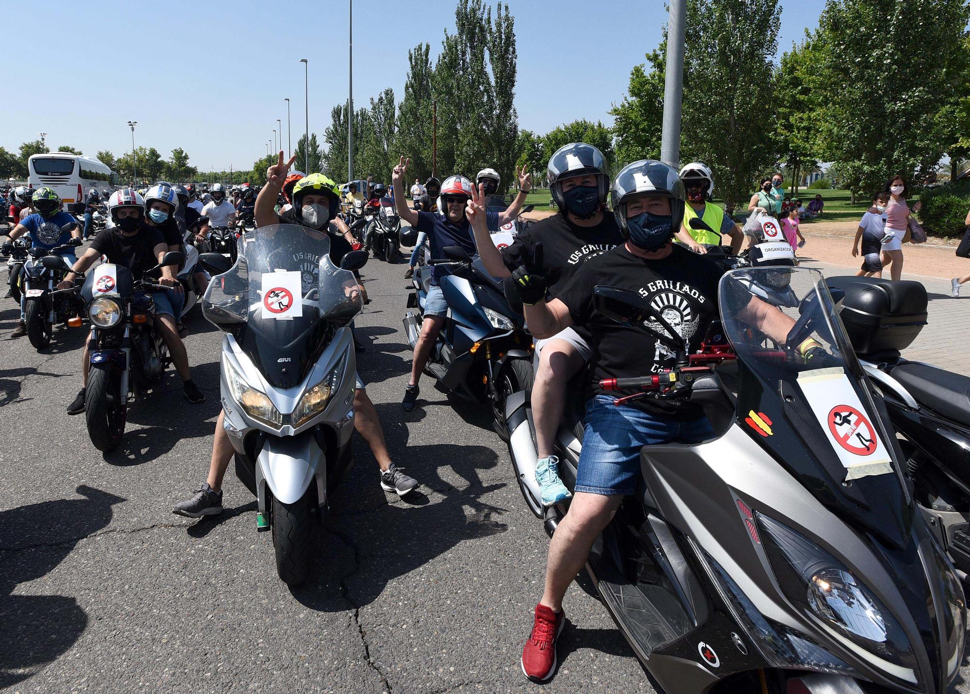 Concentración de motos para protestar por los peajes a las autovías