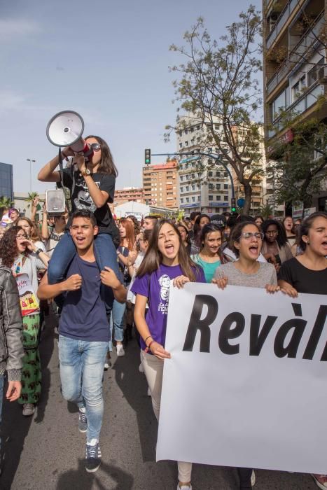 Los estudiantes van a la huelga