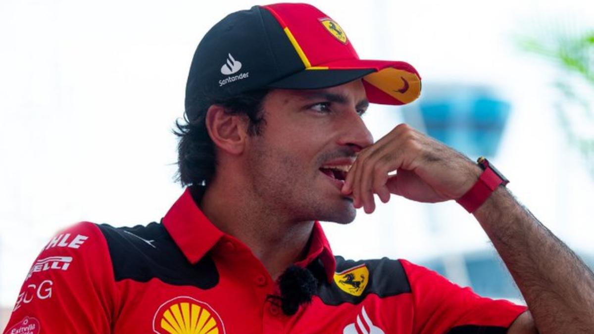 Carlos Sainz negocia su futuro en Ferrari