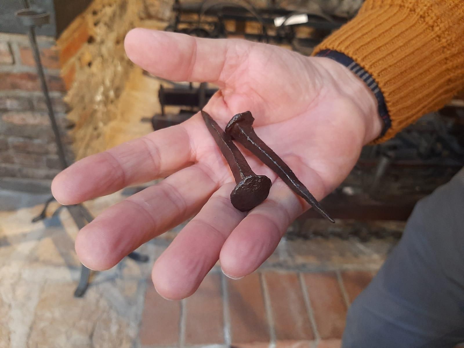 Una fragua llena de historia: así es el museo particular de Chema Martínez en Tuernes