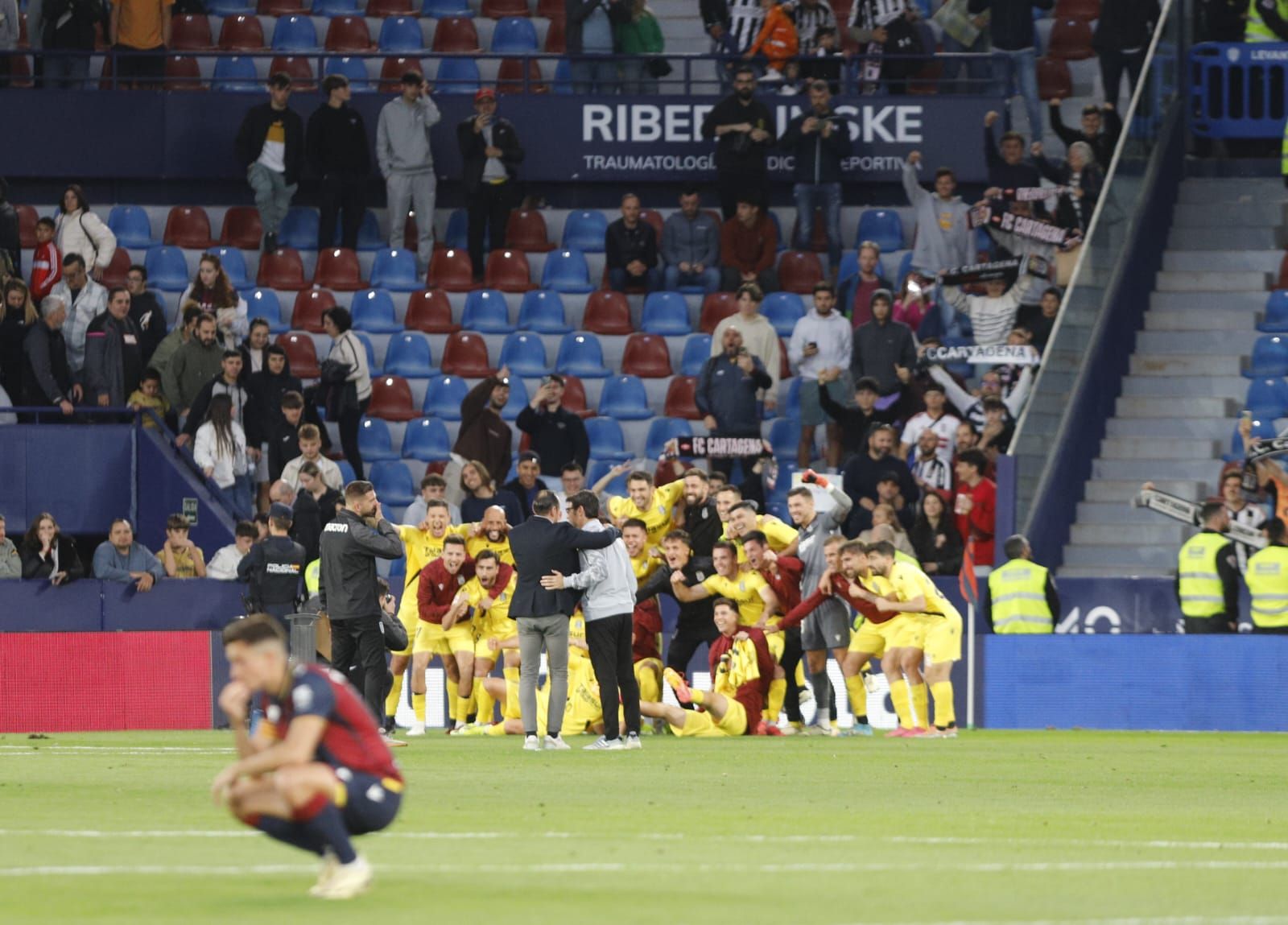 La victoria del FC Cartagena en la casa del Levante, en imágenes