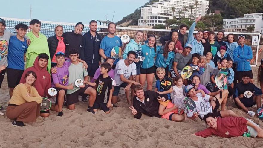 Ibiza se luce en el Torneo de Sant Carles de tenis playa