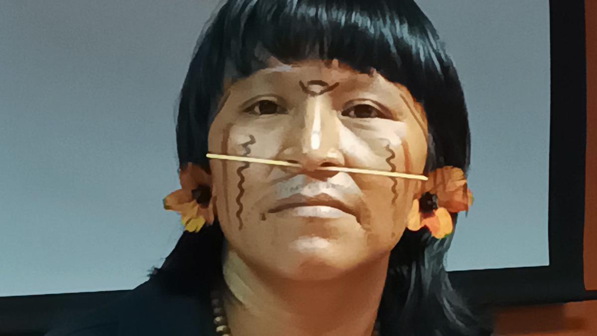 Ehuana Yaira, representante de la tribu Yanomami de la selva Amazónica de Brasil,