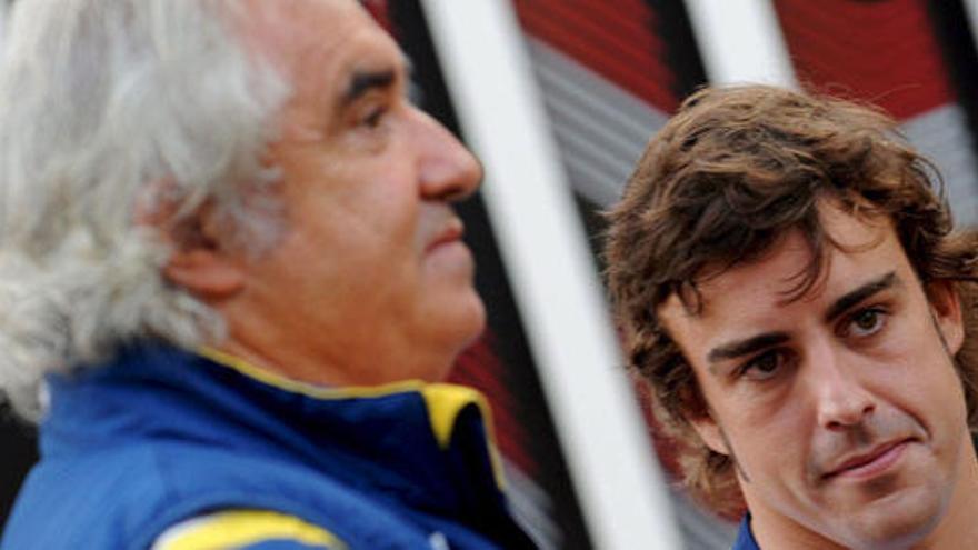 Briatore: &quot;Alonso es el mejor piloto de los últimos 20 años&quot;