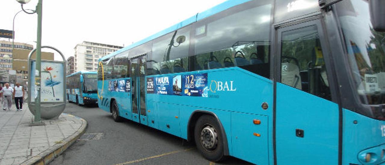 El Cabildo negociará con Pardilla Bus y Global la línea desde la costa a la capital