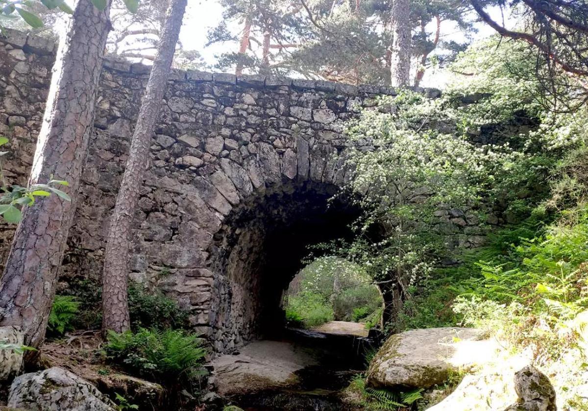 En Cercedilla se conserva la calzada romana.
