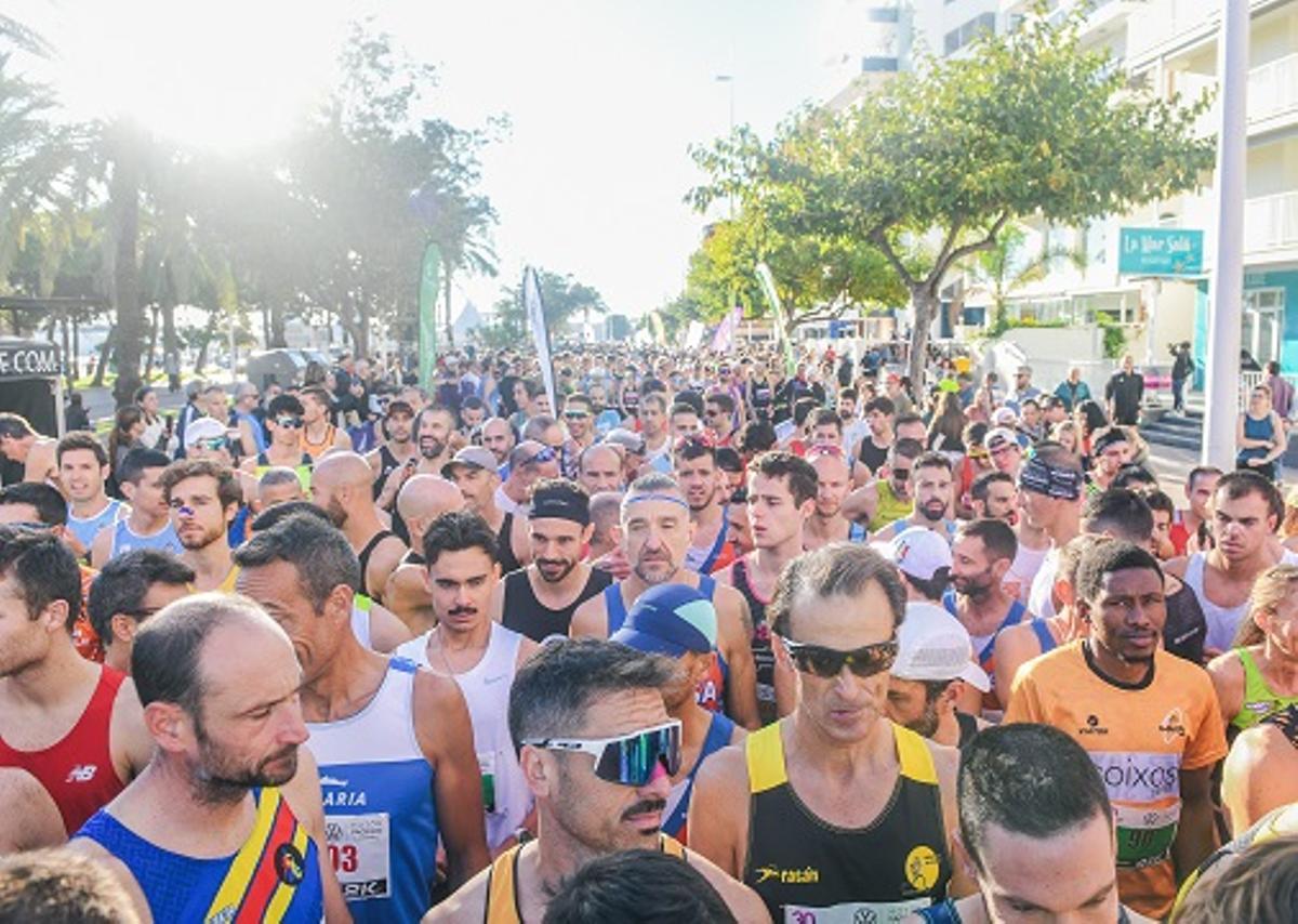Los y las participantes, instantes ante de darse la salida