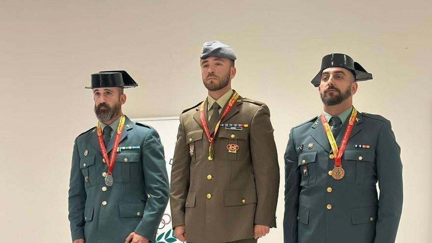 Un noreñés destinado en el Regimiento "Príncipe" de "Cabo Noval", mejor tirador de las fuerzas y cuerpos de seguridad del Estado: "Lo importante es la constancia en el entrenamiento"