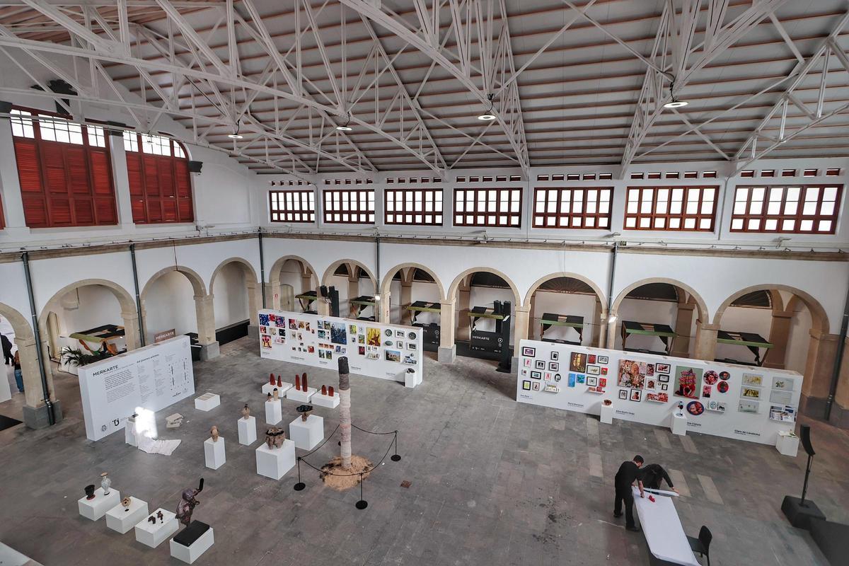 Una exposición en la Recova Vieja, en el municipio de Santa Cruz de Tenerife.