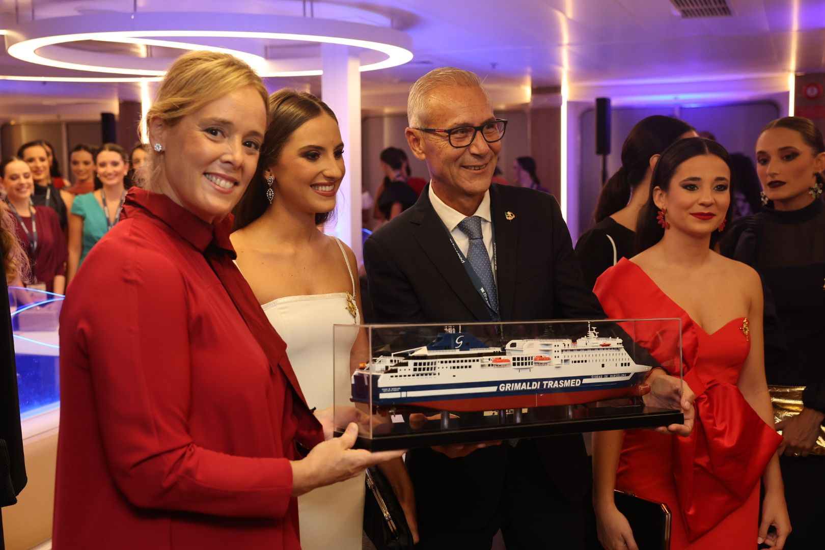 Las imágenes de la cena de gala en el Barco Fallero